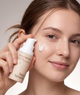 Retinal 0.1 Night Serum appliqué sur la peau