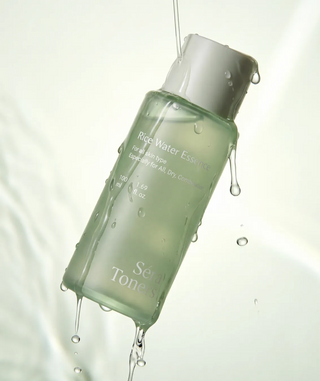 Rice Water Essence en un ambiente decorado